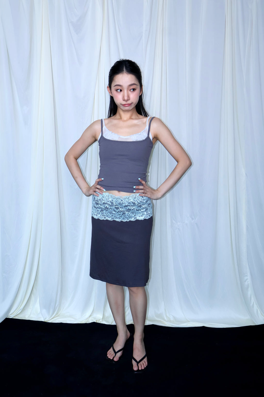 Lace Panel Midi Skirt蕾丝拼接半身裙