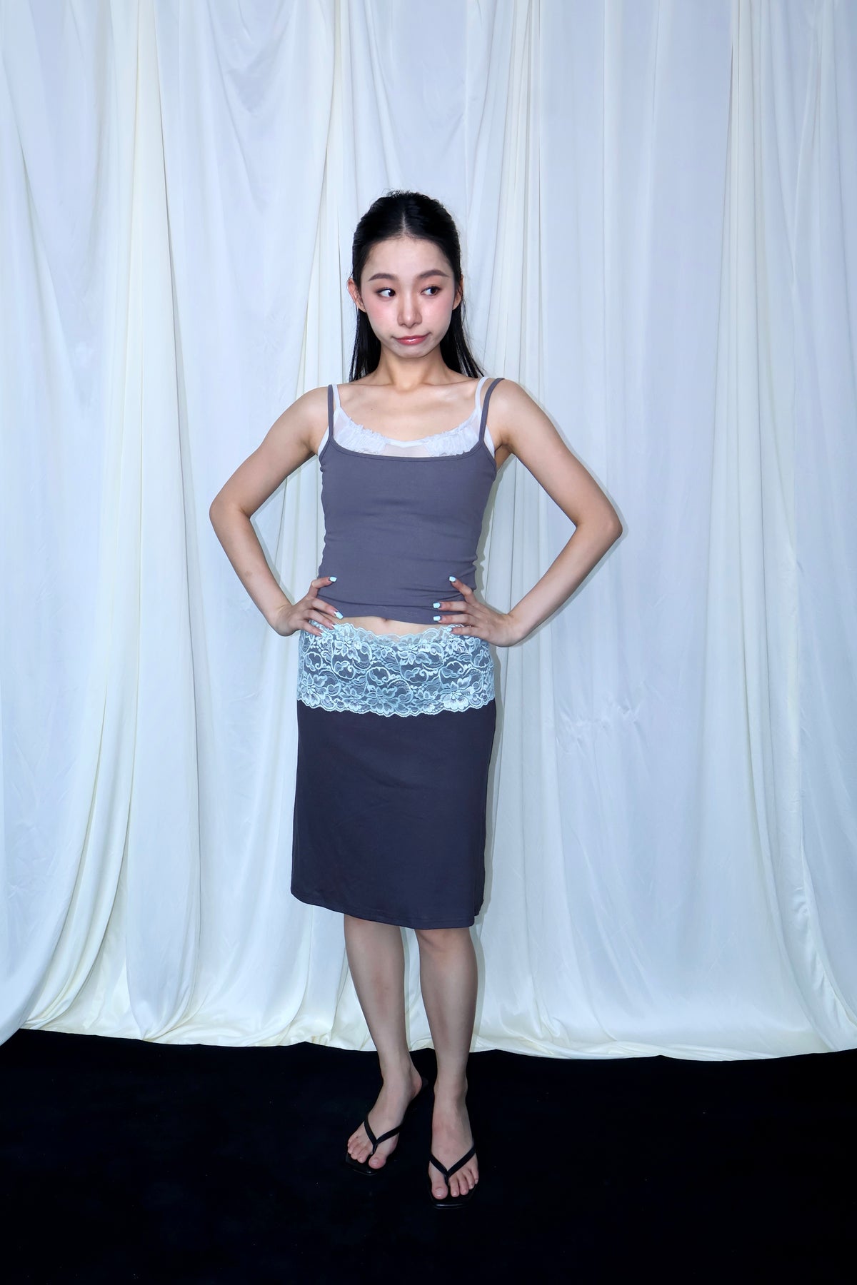 Lace Panel Midi Skirt蕾丝拼接半身裙