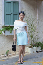 Stylish Off-Shoulder Top斜肩上衣