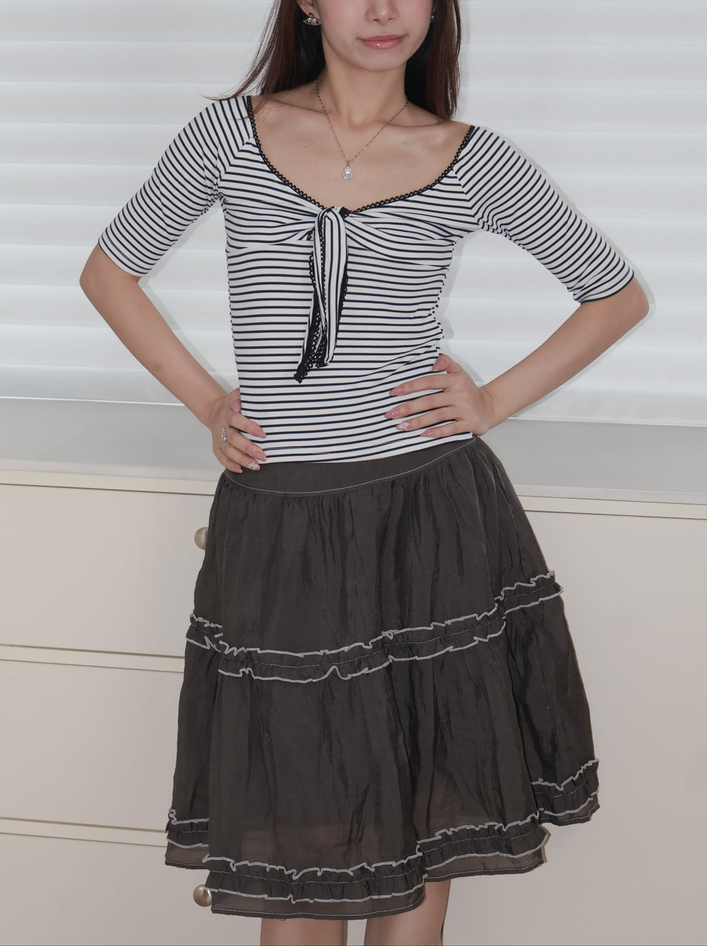 Striped Chest Tie Top胸口绑带条纹上衣