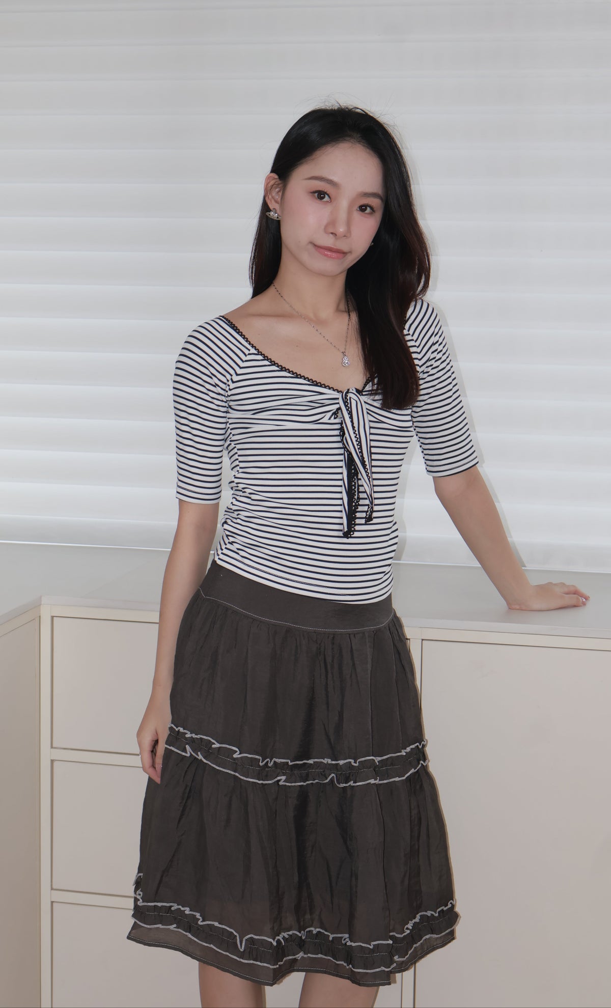 Striped Chest Tie Top胸口绑带条纹上衣