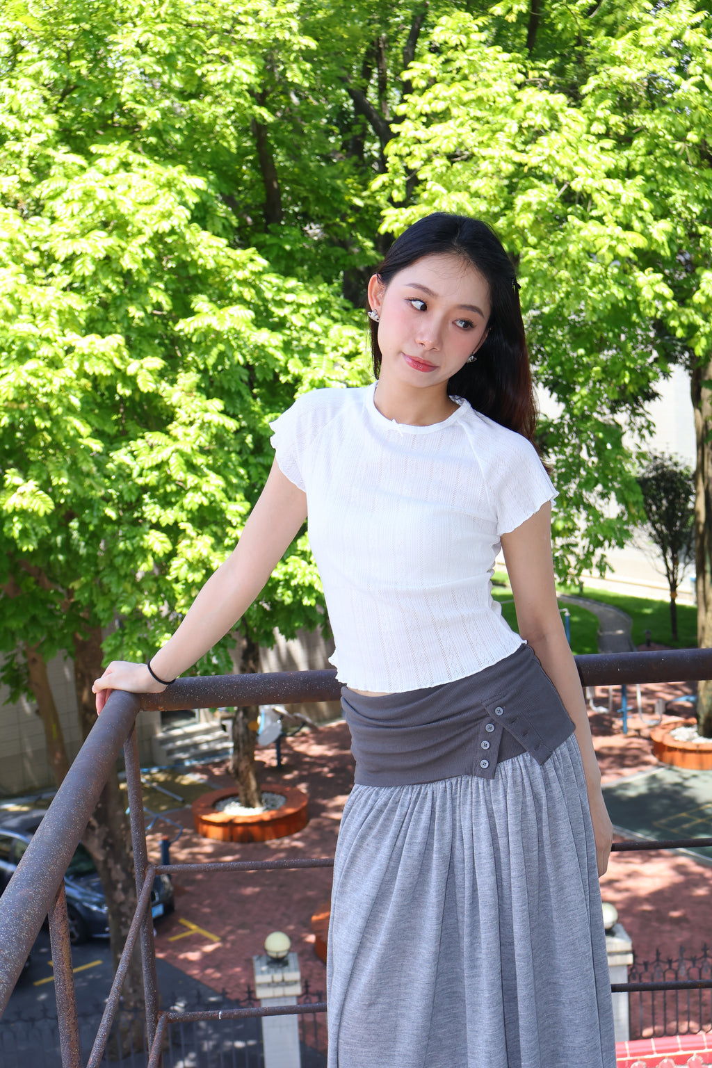 领口小蝴蝶结短袖